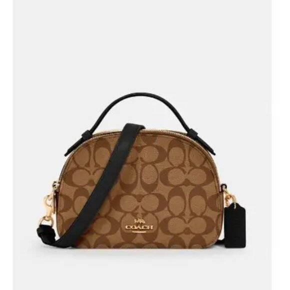 Coach 🆕️Serena Signature Canvas ✨ Gold Tone Hardware with Signature Coach Tag✨️ - Picture 13 of 16